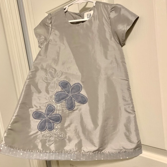 Baby Gap Gray Flowered Embroidered Stitched 2 Piece Party Dress Size 3T - Picture 1 of 12